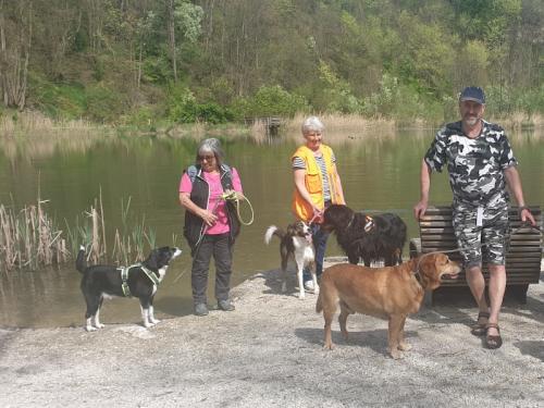 Sommerhitze im April beim Gruppenspaziergang am 6.4.2024